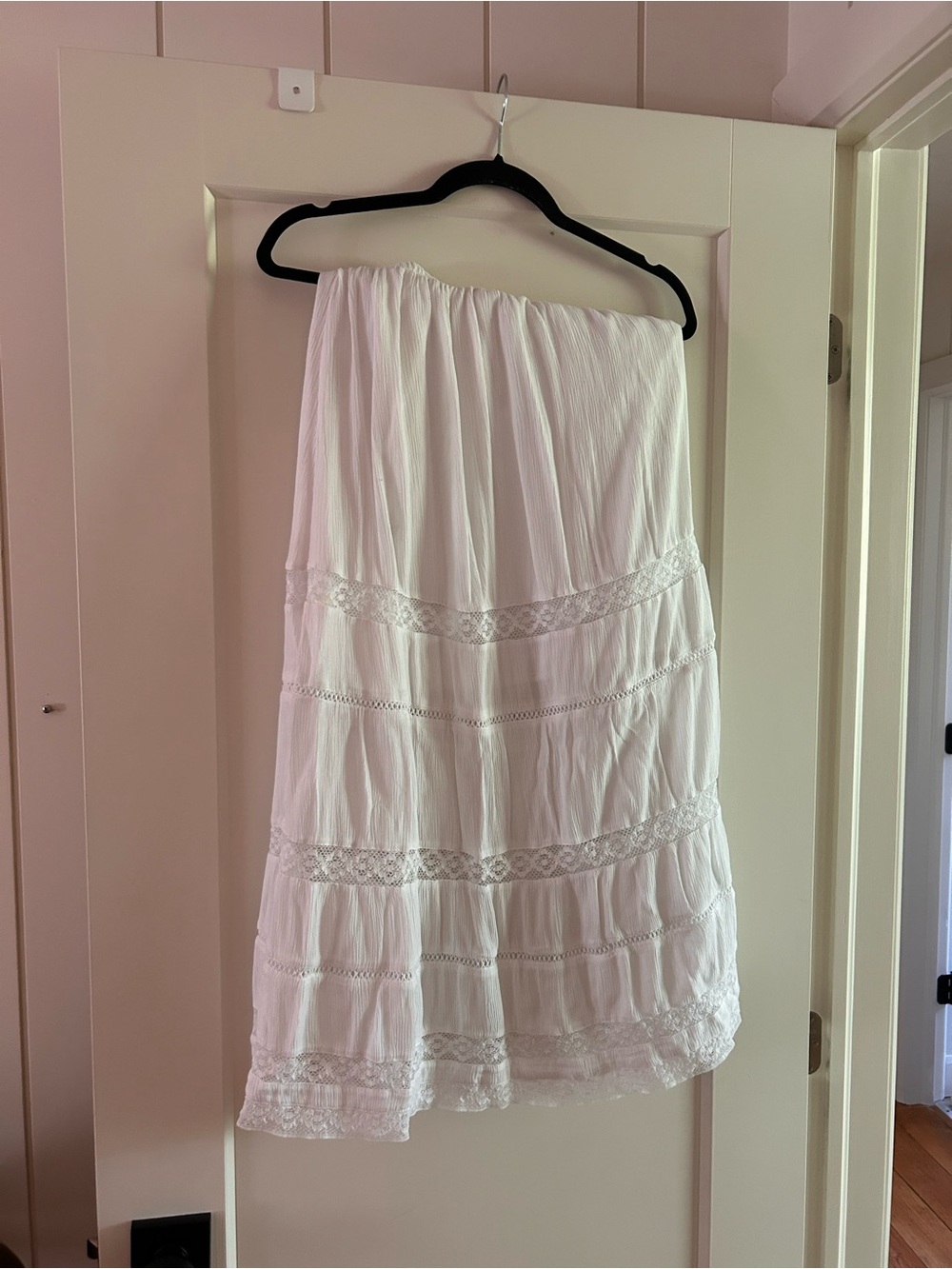 Hollister White Tiered Lace Maxi Skirt